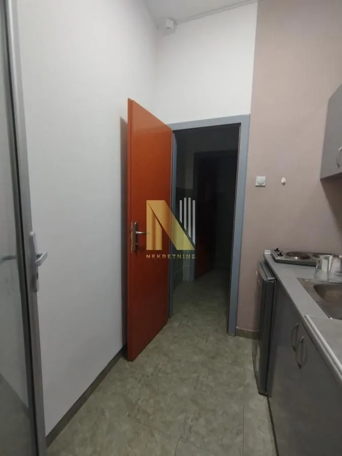 Rent, office space, 160m², Centar, Novi Sad