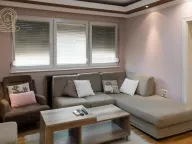 Izdavanje, trosoban stan, 75m², Voždovac Sve Podlokacije, Beograd - image 1