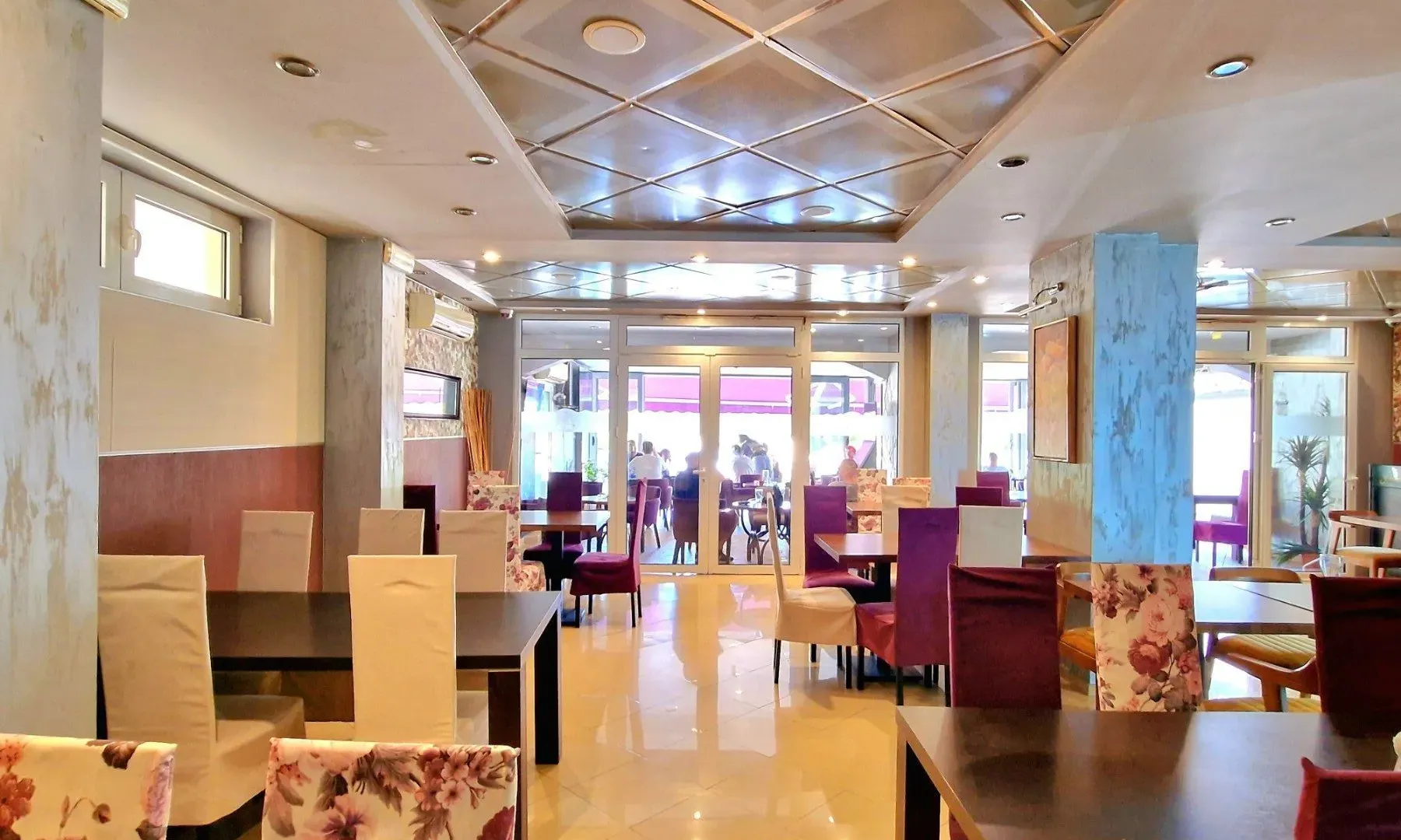 Sale, office space, 219m², Bečići, Budva