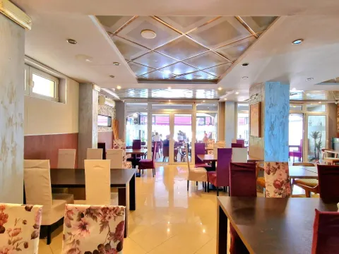 Sale, office space, 219m², Bečići, Budva - image 1