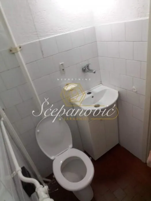 Prodaja, dvosoban stan, 48m², Bulevar Oslobodjenja, Novi Sad Sve Podlokacije