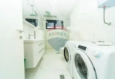 Izdavanje, trosoban stan, 130m², Nova Dalmatinska, Podgorica - image 10