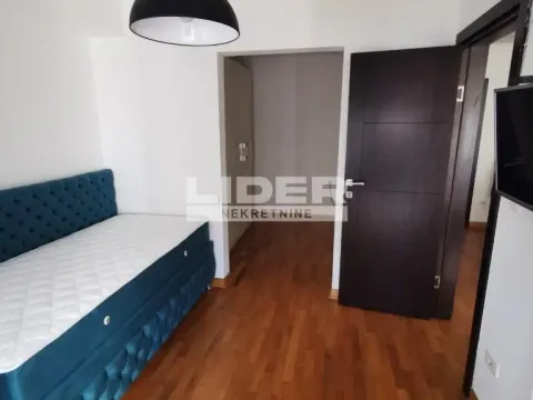 Izdavanje, trosoban stan, 67m², Slavujev Venac, Zvezdara Sve Podlokacije - image 5