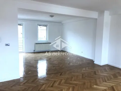 Izdavanje, četvorosoban stan, 144m², Vračar Hram, Vračar Sve Podlokacije - image 5