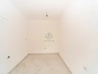 Prodaja, trosoban stan, 150m², Krivi Most, Podgorica - image 4