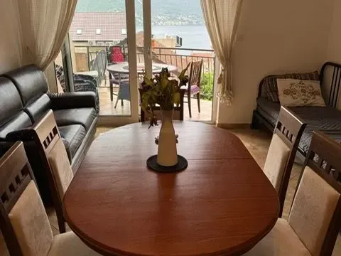 Rent, one bedroom apartment, 55m², Dobrota, Kotor - image 9