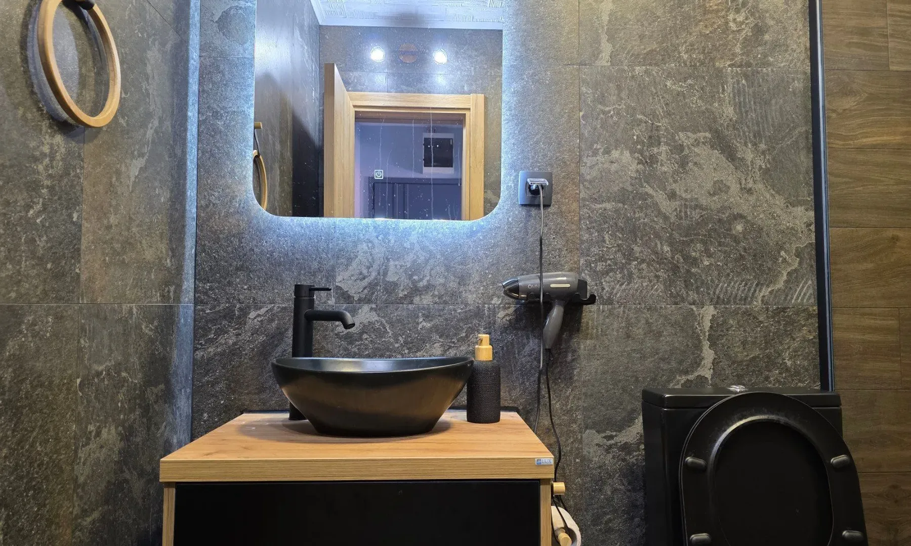 Prodaja, trosoban stan, 115m², Prčanj, Kotor