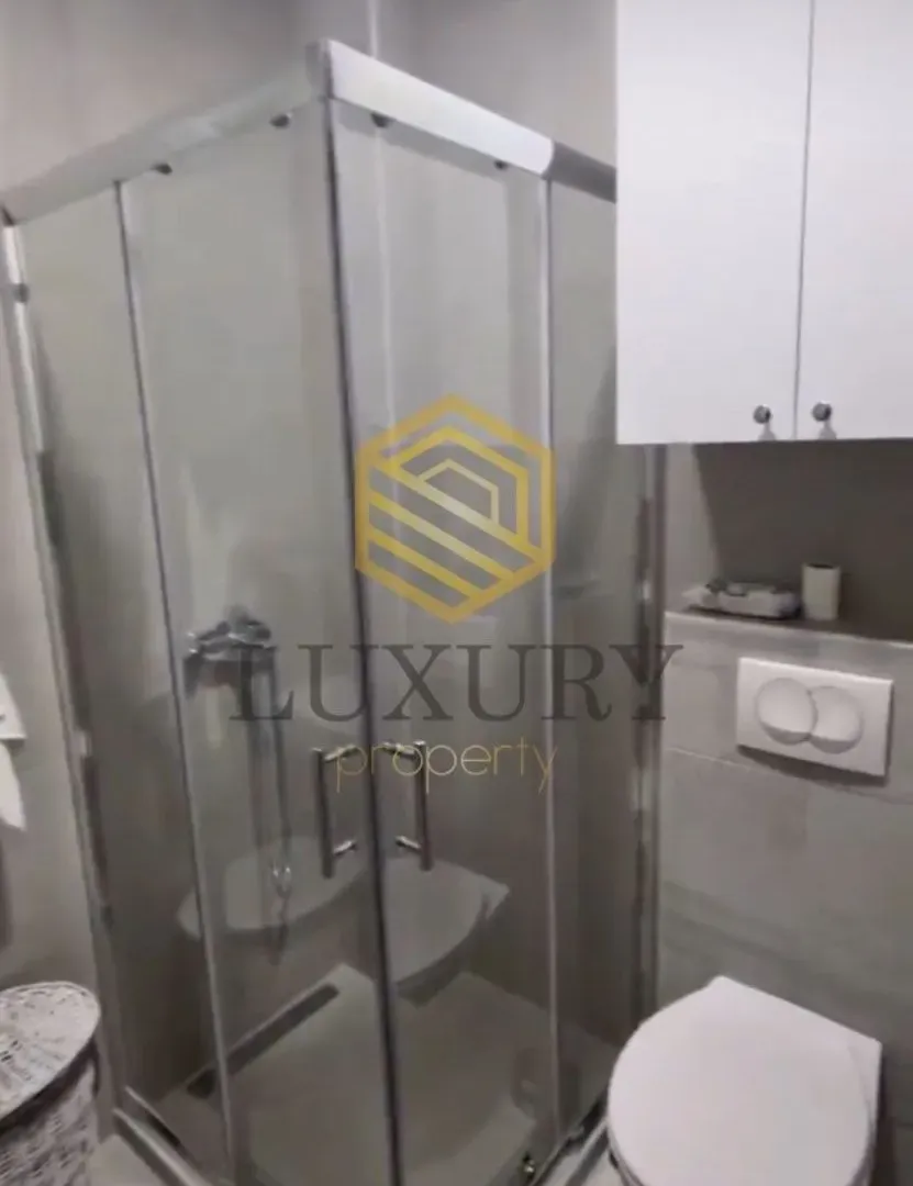 Izdavanje, jednosoban stan, 54m², Centar, Podgorica
