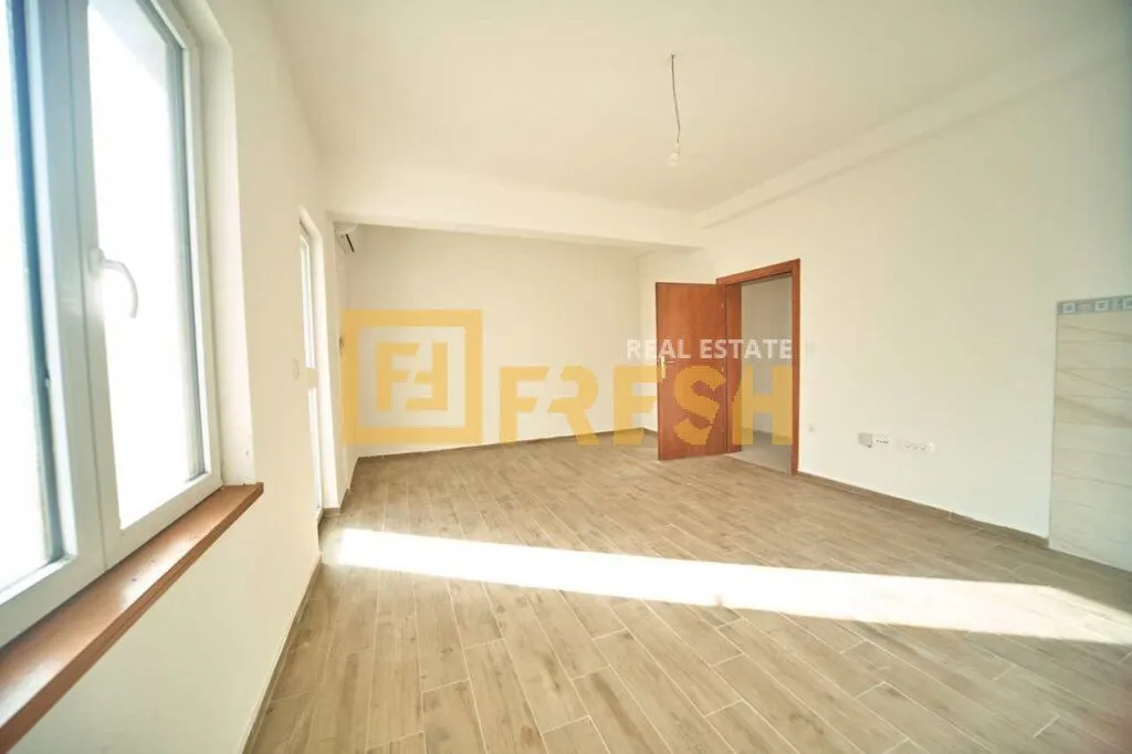 Prodaja, dvosoban stan, 68m², Bar, Crna Gora