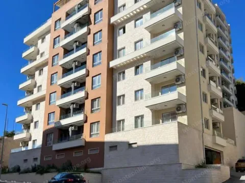 Sale, one bedroom apartment, 43m², Bečići, Budva - image 9