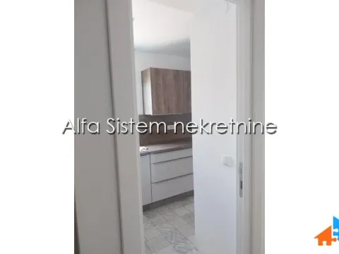 Rent, four bedroom apartment, 170m², Kalenić Pijaca, Vračar Sve Podlokacije - image 9