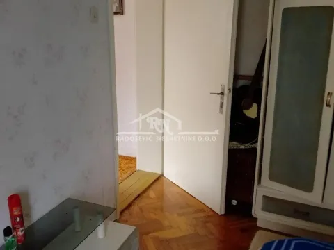 Sale, house, 62m², Kneževac, Beograd - image 10