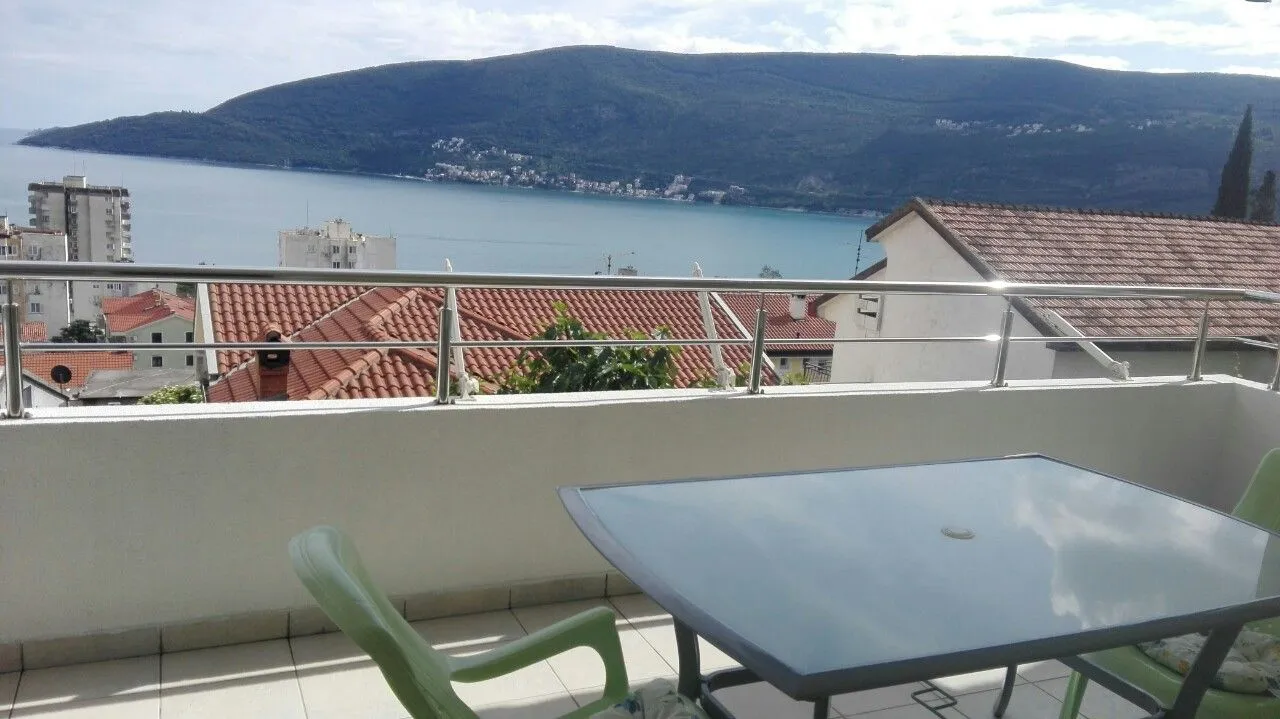 Prodaja, stan, 56m², Kotor, Crna Gora