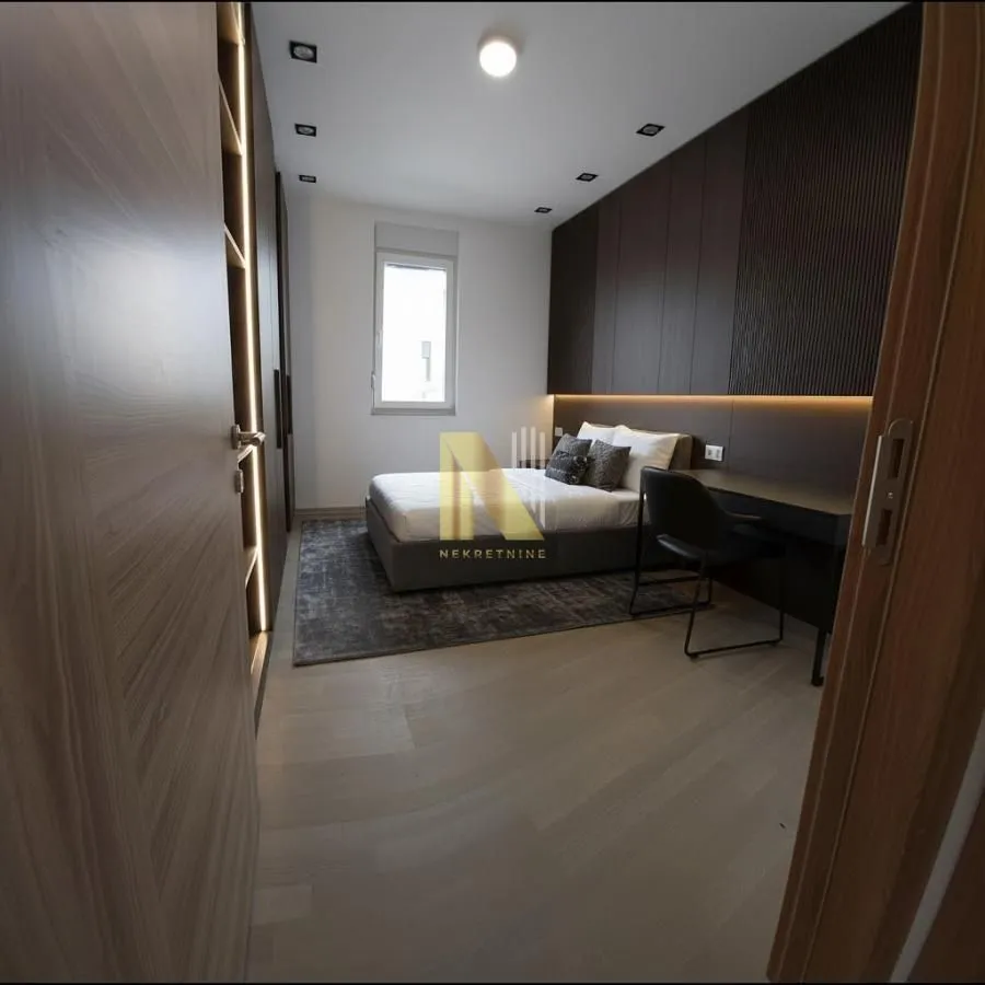 Prodaja, trosoban stan, 78m², Petrovaradin, Novi Sad