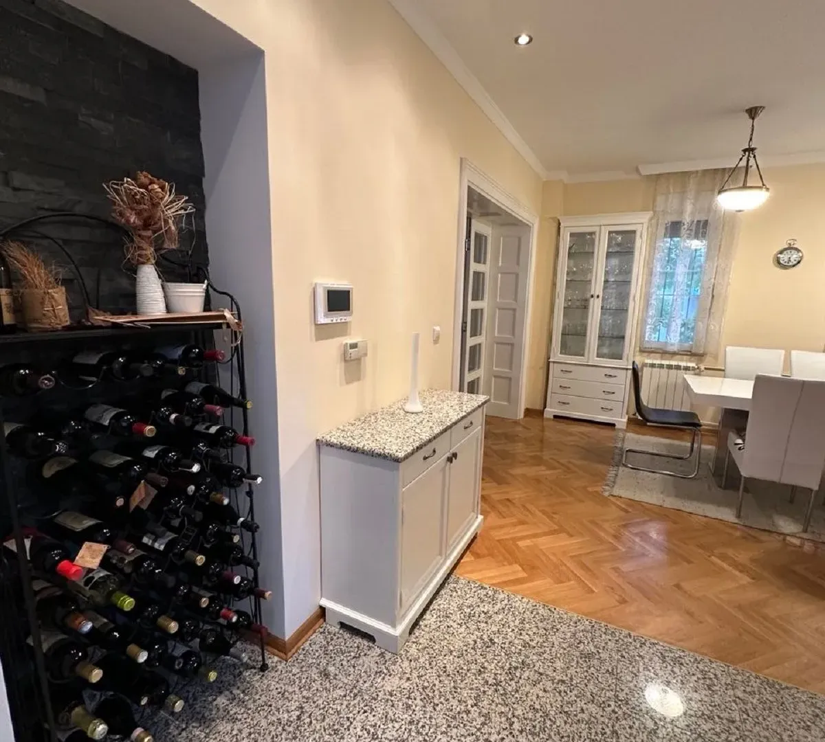 Prodaja, kuća, 250m², Altina, Beograd