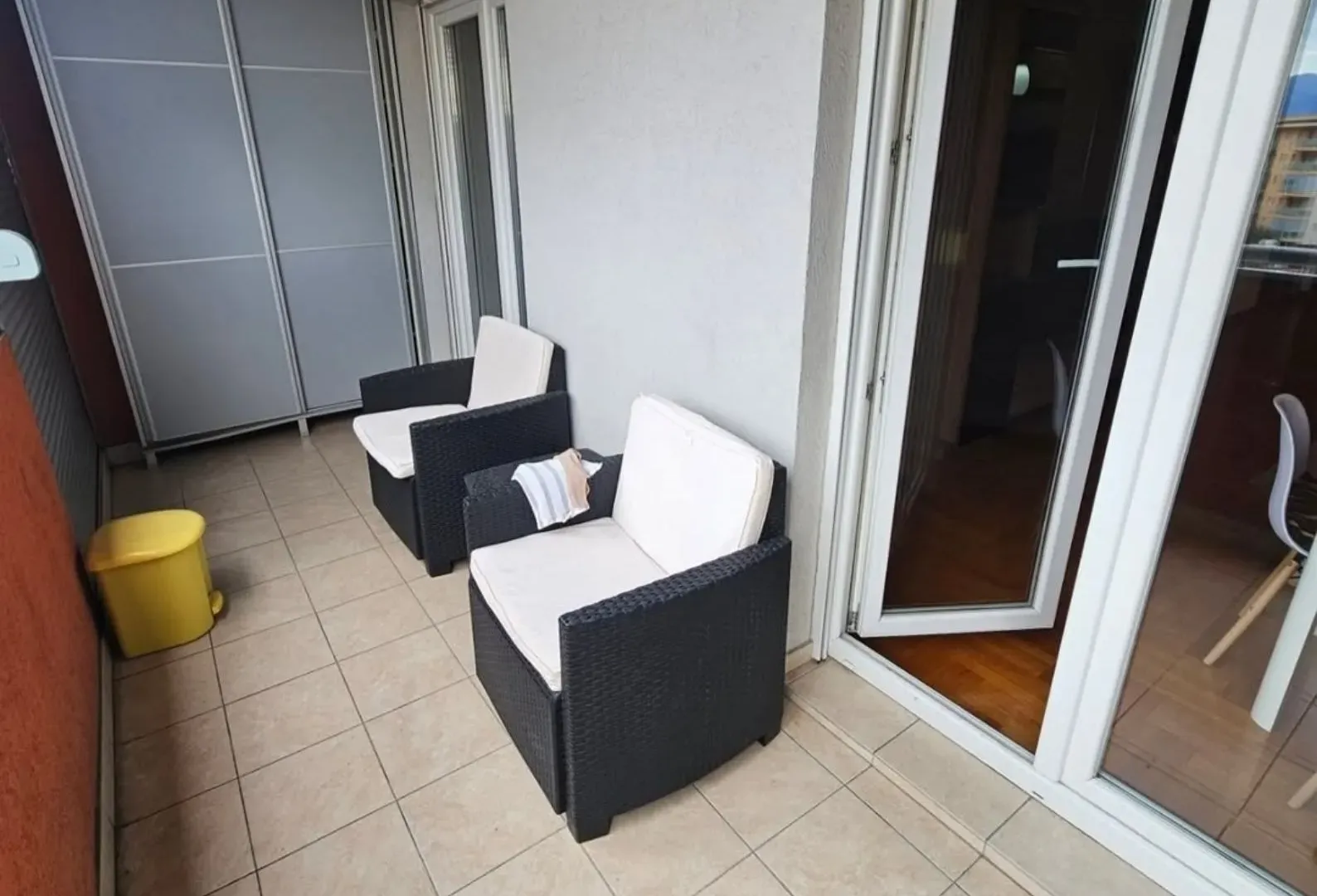 Izdavanje, jednosoban stan, 57m², City Kvart, Podgorica