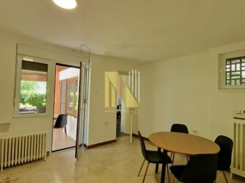 Izdavanje, poslovni prostor, 200m², Spens, Novi Sad Sve Podlokacije - image 8