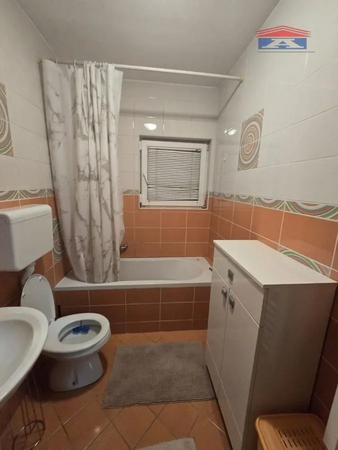 Rent, one bedroom apartment, 35m², Adamovićevo Naselje, Novi Sad Sve Podlokacije