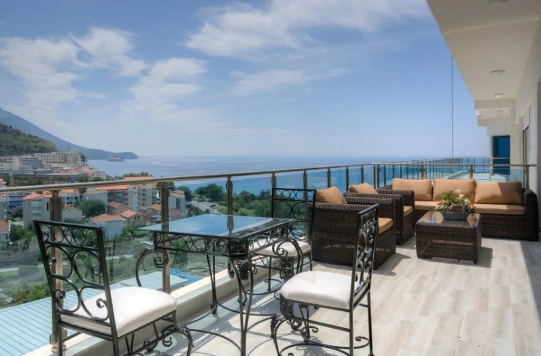 Prodaja, dvosoban stan, 82m², Bečići, Budva