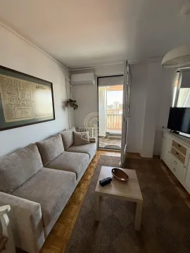 Izdavanje, jednosoban stan, 34m², Stari Grad, Beograd - image 14