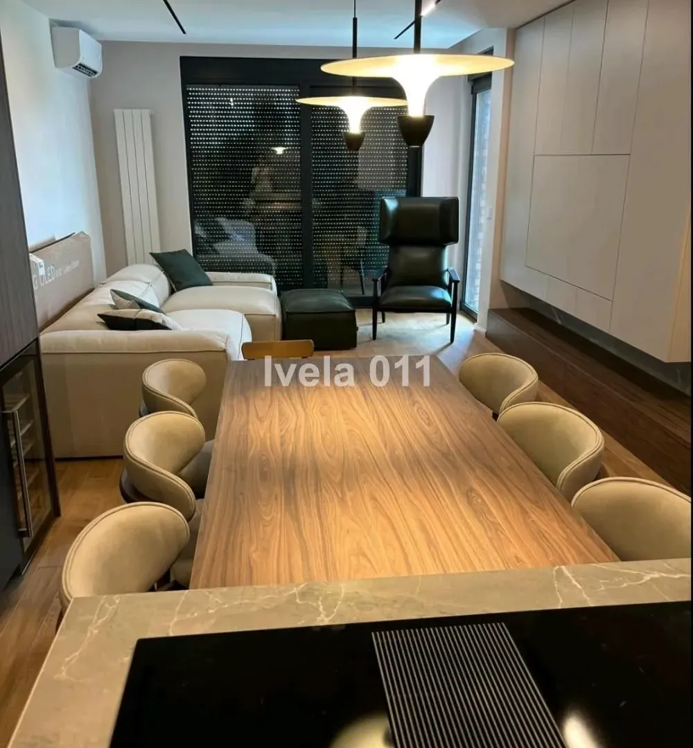 Prodaja, četvorosoban stan, 100m², Novi Beograd Blok 63, Novi Beograd Sve Podlokacije