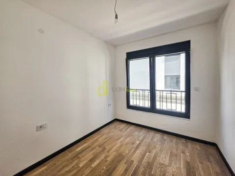 Sale, two bedroom apartment, 80m², Gorica C, Podgorica - image 9