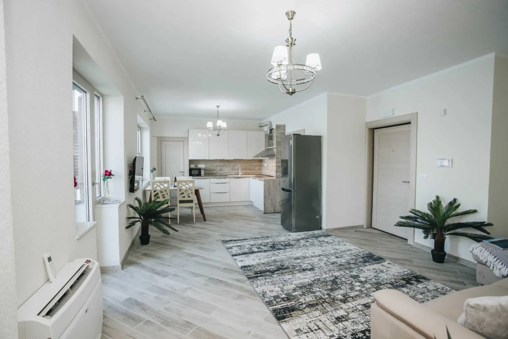 Prodaja, kuća, 241m², Krašići, Tivat