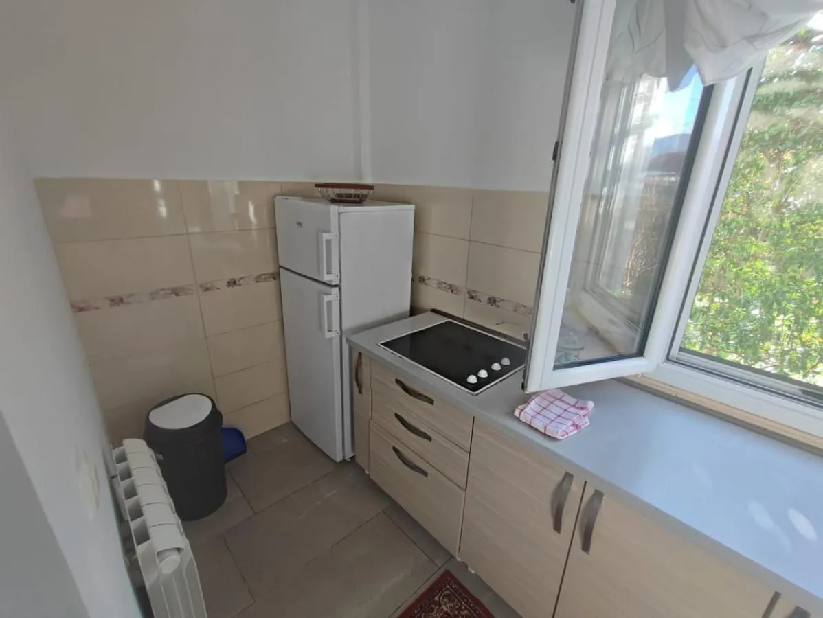 Rent, one bedroom apartment, 40m², Kalimanj, Tivat