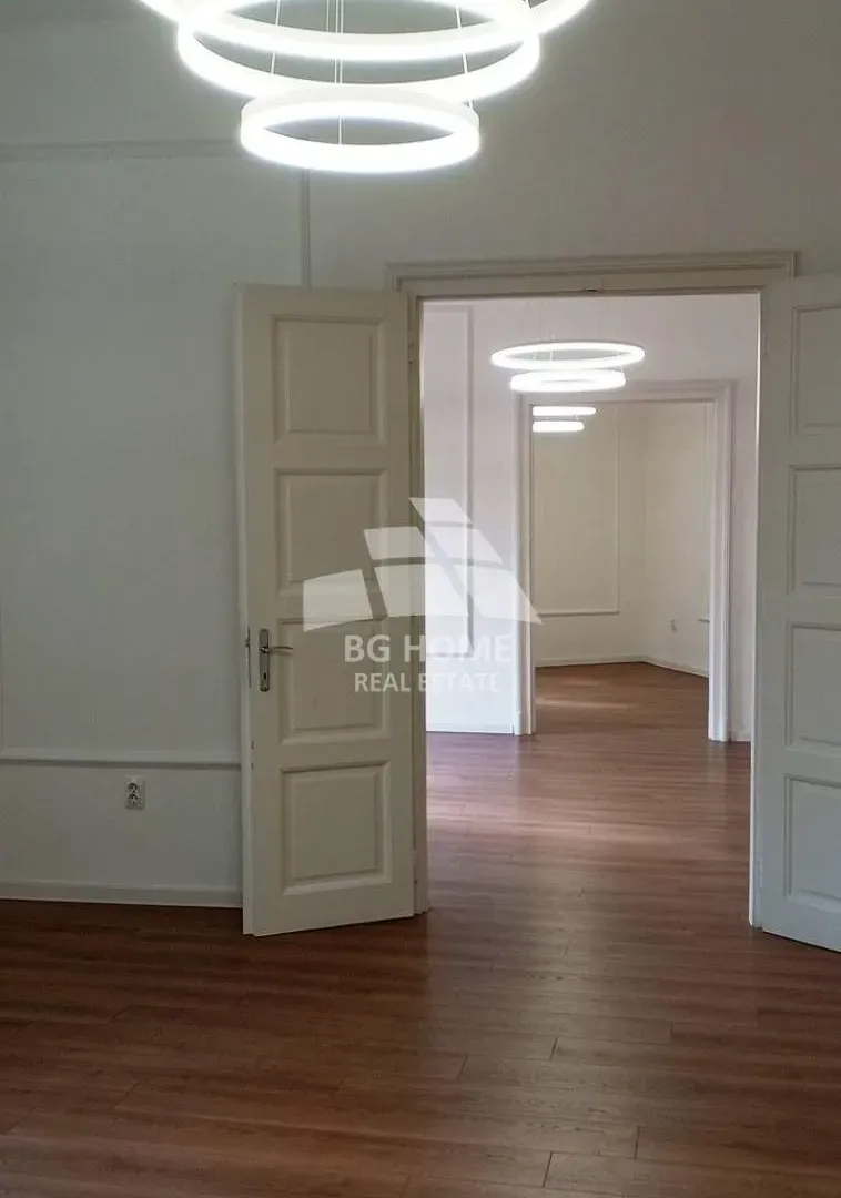 Izdavanje, poslovni prostor, 100m², Stari Grad, Beograd