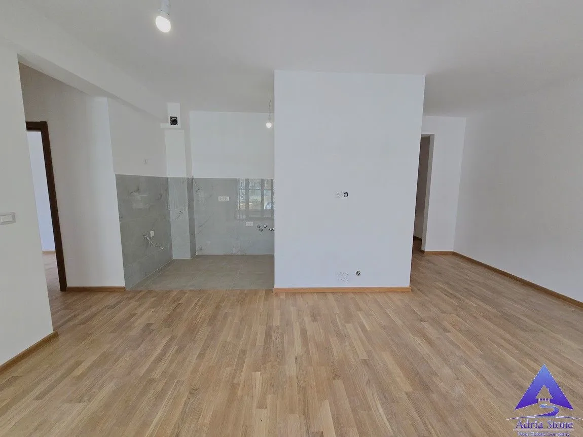 Prodaja, dvosoban stan, 66m², Rozino, Budva