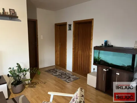 Prodaja, četvorosoban stan, 101m², Železnička Stanica, Novi Sad Sve Podlokacije - image 5