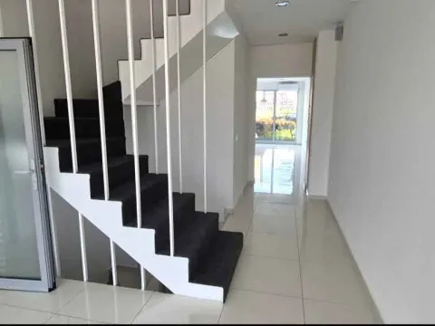 Izdavanje, poslovni prostor, 190m², City Kvart, Podgorica - image 11