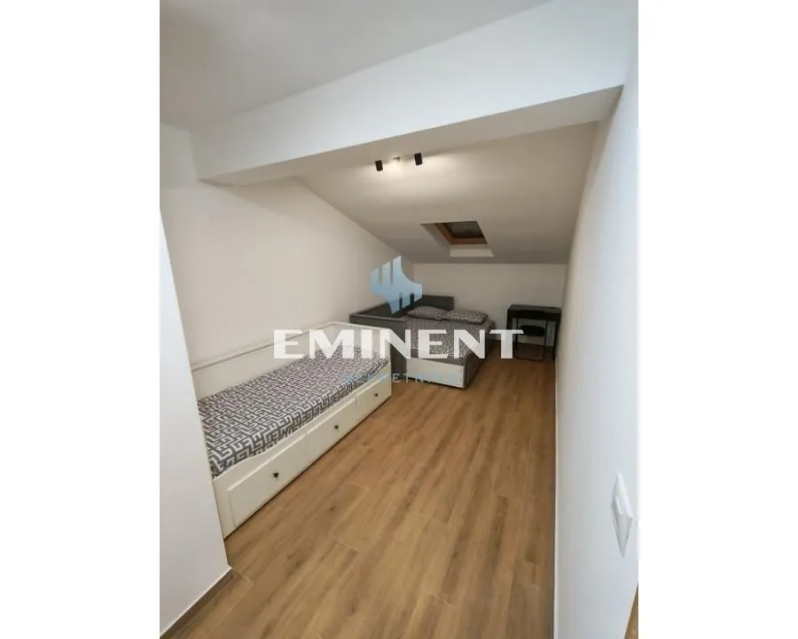 Izdavanje, trosoban stan, 77m², Savski Venac, Beograd