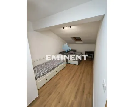 Izdavanje, trosoban stan, 77m², Savski Venac, Beograd - image 9
