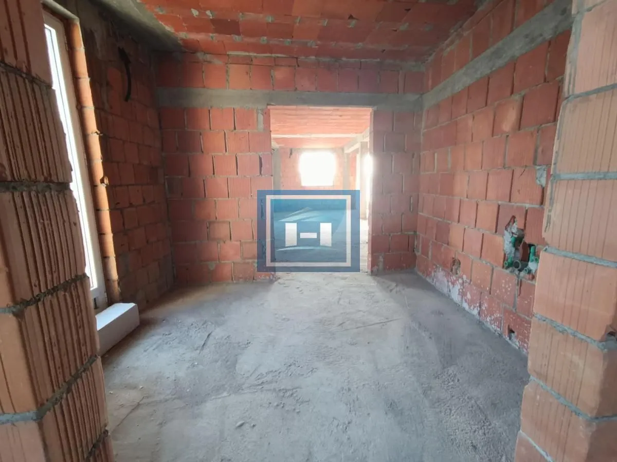 Prodaja, četvorosoban stan, 146m², Centar, Jagodina