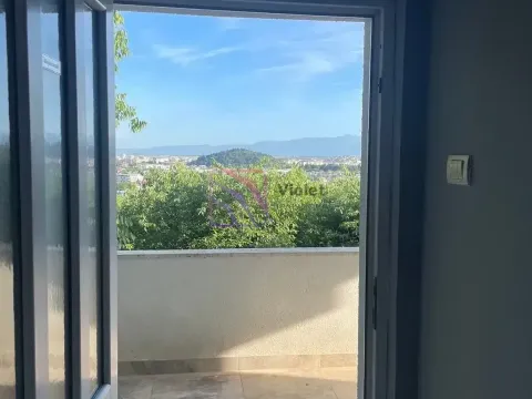 Izdavanje, jednosoban stan, 60m², Malo Brdo, Podgorica - image 11