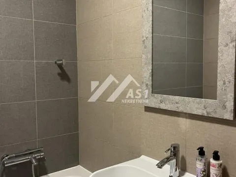 Izdavanje, trosoban stan, 75m², Spens, Novi Sad Sve Podlokacije - image 9