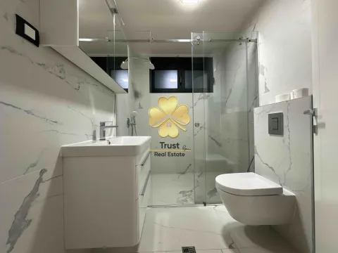 Izdavanje, dvosoban stan, 100m², Blok 9, Podgorica - image 8