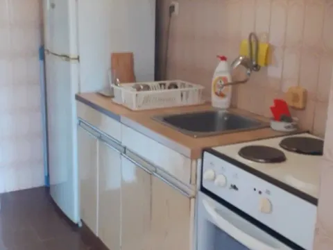 Izdavanje, dvosoban stan, 40m², Golubovina, Budva - image 4