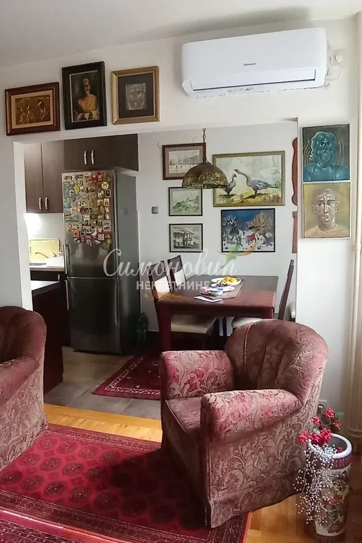 Prodaja, dvosoban stan, 61m², Zemun Centar, Zemun Sve Podlokacije