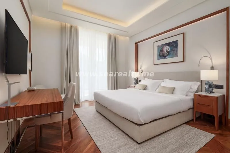 Prodaja, dvosoban stan, 174m², Porto Montenegro, Tivat