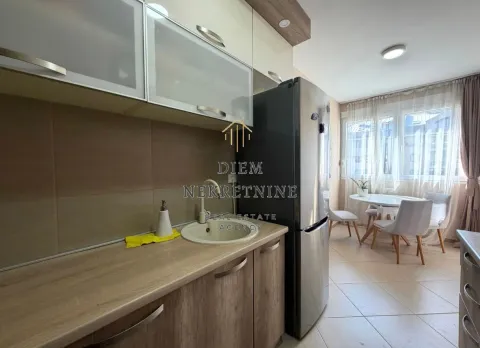 Rent, three bedroom apartment, 105m², Preko Morače, Podgorica - image 9