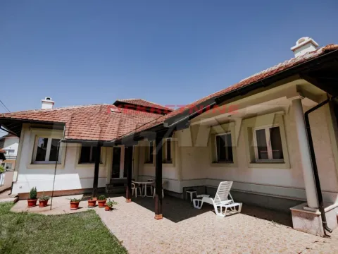 Sale, house, 242m², Arandjelovac, Srbija - image 19