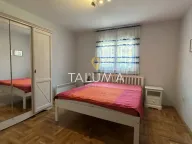 Izdavanje, kuća, 200m², Tološi, Podgorica - image 9