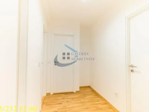 Sale, three bedroom apartment, 61m², Stari Merkator, Novi Beograd Sve Podlokacije - image 7