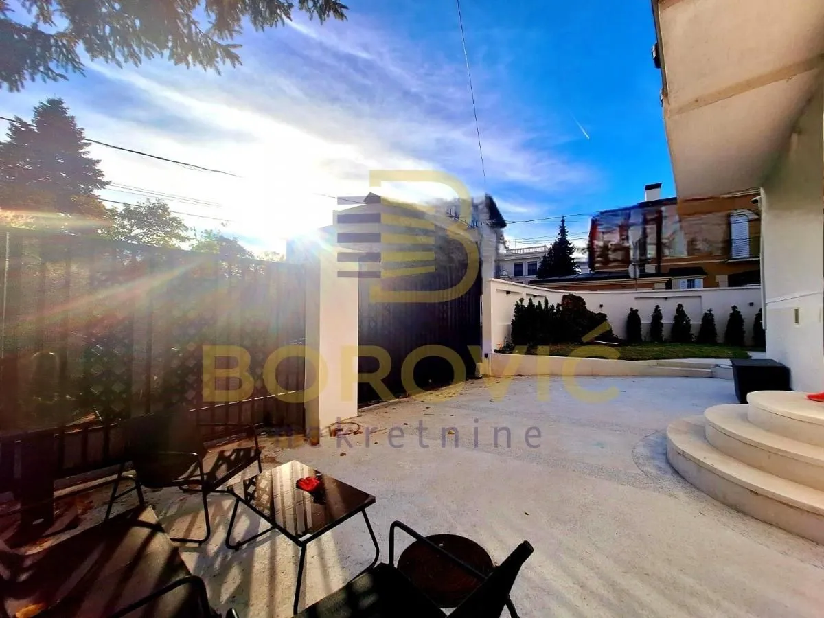 Prodaja, kuća, 260m², Savski Venac, Beograd