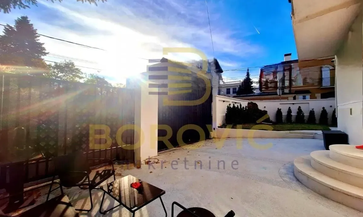 Prodaja, kuća, 260m², Savski Venac, Beograd