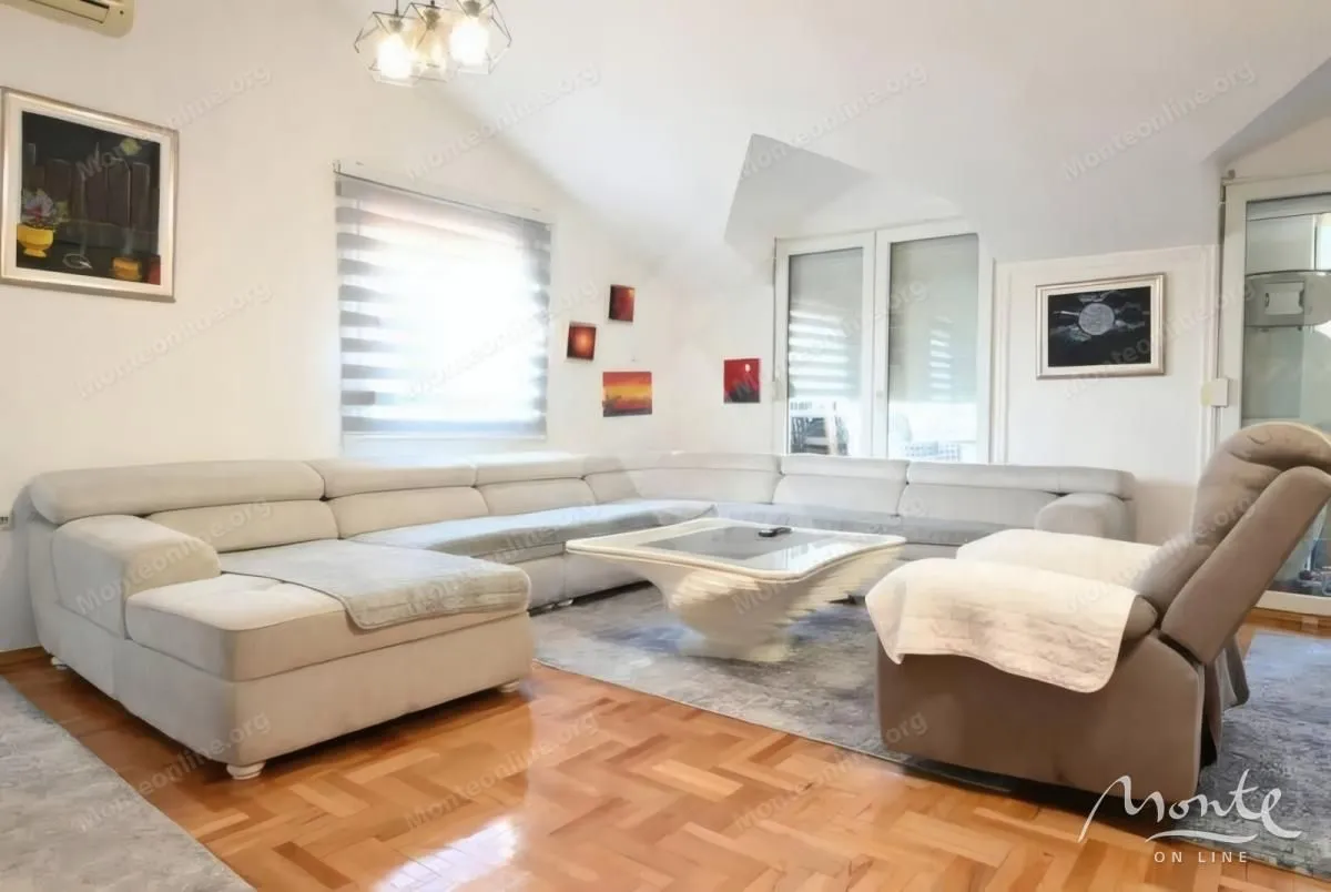 Prodaja, dvosoban stan, 103m², Donja Gorica, Podgorica