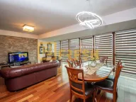 Izdavanje, četvorosoban stan, 160m², Preko Morače, Podgorica - image 7