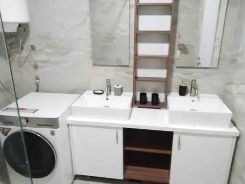 Rent, three bedroom apartment, 145m², Podgorica, Crna Gora - image 5